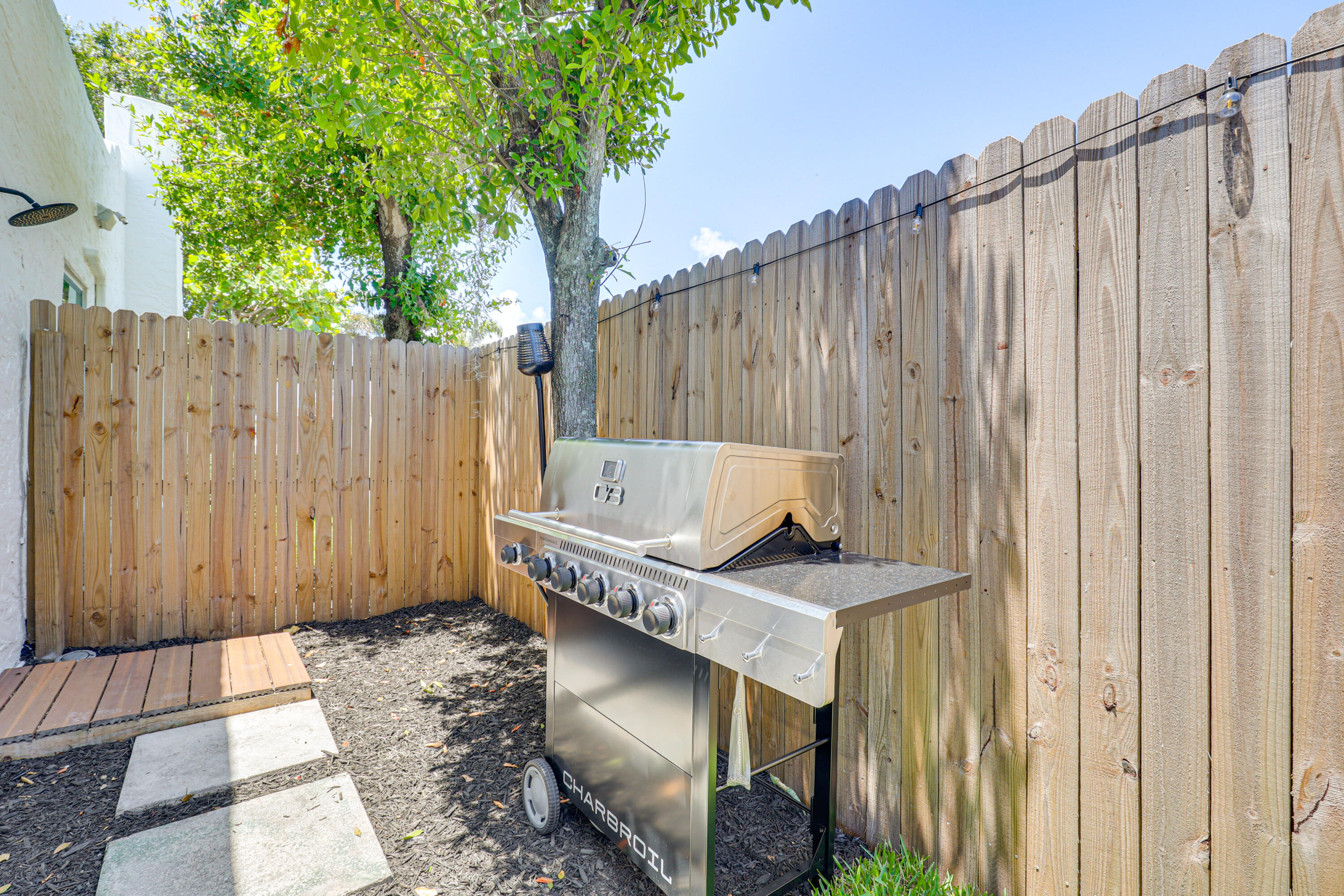 411 Valley Forge Road West Palm Beach, FL 33405 - Photo 47 of 52 Set - 037