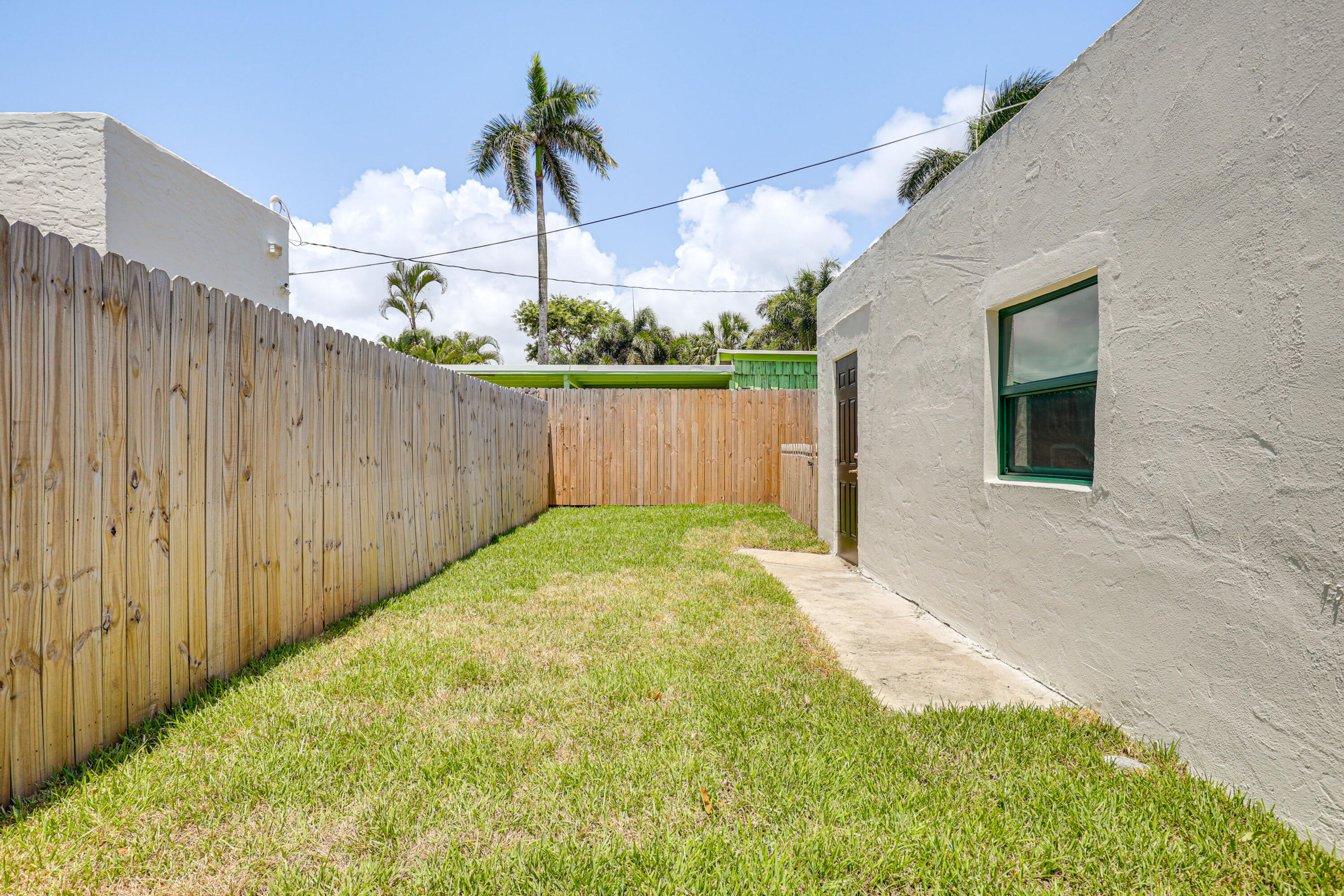 411 Valley Forge Road West Palm Beach, FL 33405 - Photo 52 of 52 Set - 041
