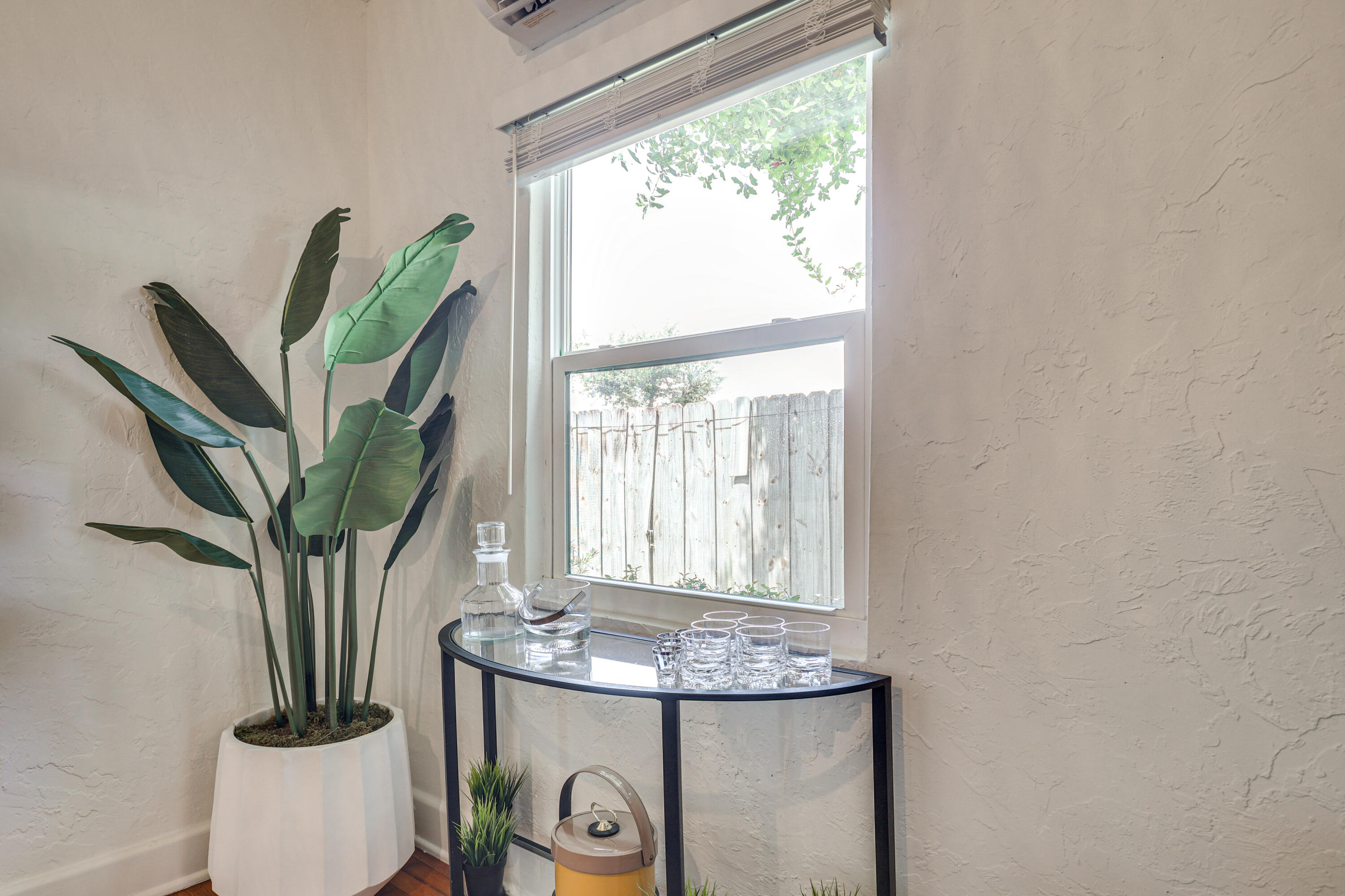 411 Valley Forge Road West Palm Beach, FL 33405 - Photo 8 of 52 Set - 007