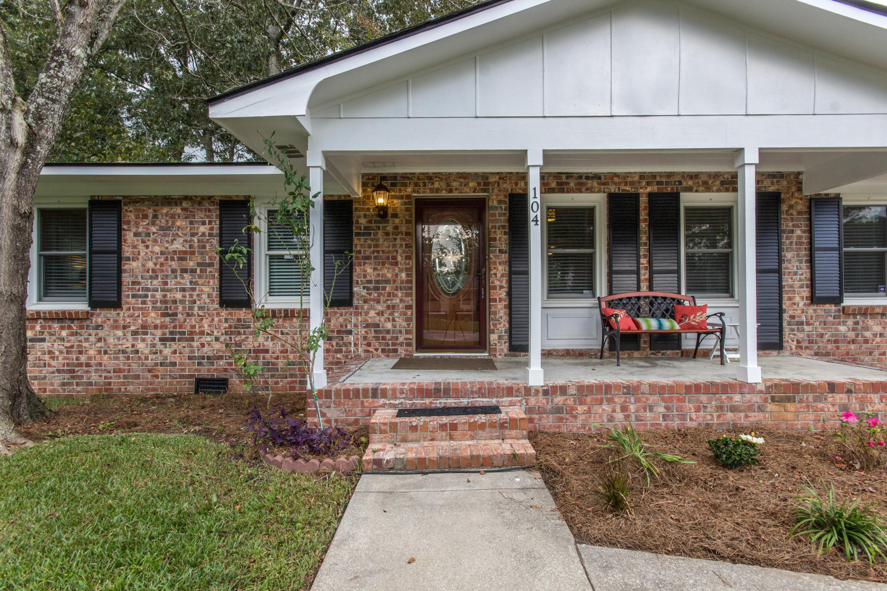 104 County Rd S-18-514 Ladson, SC 29456 - Photo 2 of 31 ck1709292-1002