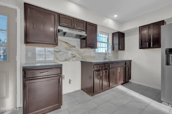 $259,950 | 10072 Kenworthy Street, El Paso, TX 79924