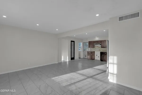 $259,950 | 10072 Kenworthy Street, El Paso, TX 79924