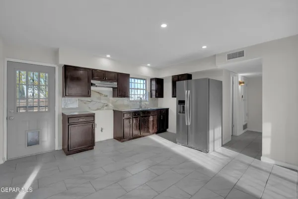 $259,950 | 10072 Kenworthy Street, El Paso, TX 79924