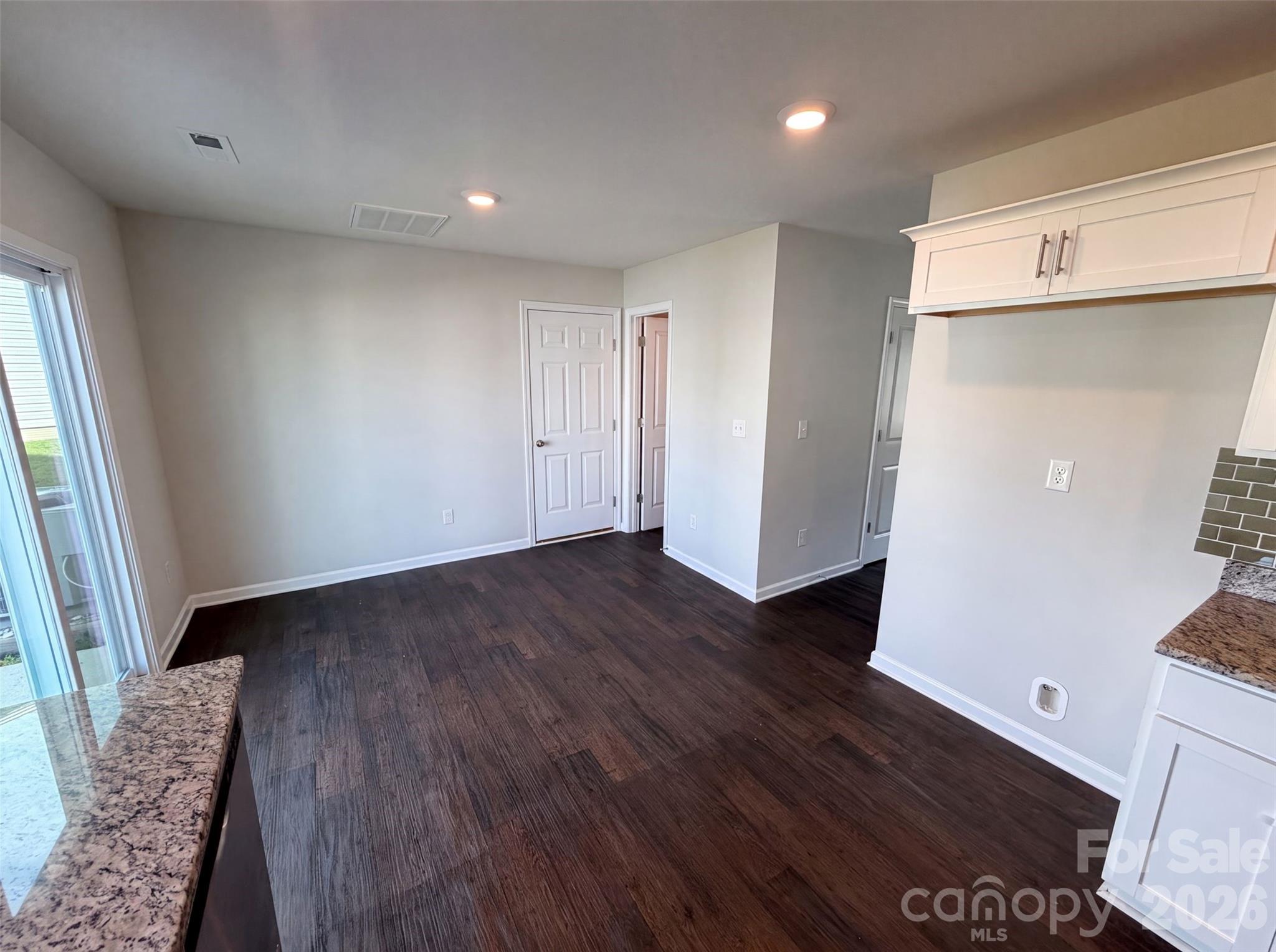 7244 Finnigan Road Charlotte, NC 28215 - Photo 10 of 21