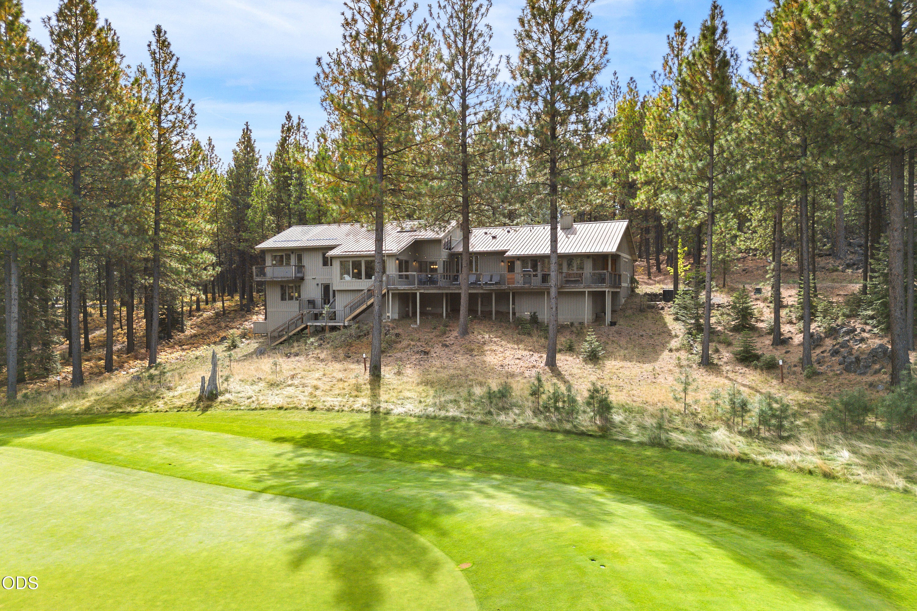 13402 Anapholis, Unit 304 Black Butte Ranch, OR 97759 - Photo 1 of 98 Gallery Image 1