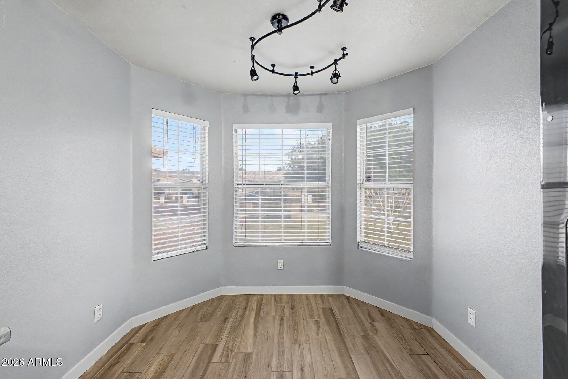 9050 West Monte Vista Road Phoenix, AZ 85037 - Photo 16 of 44