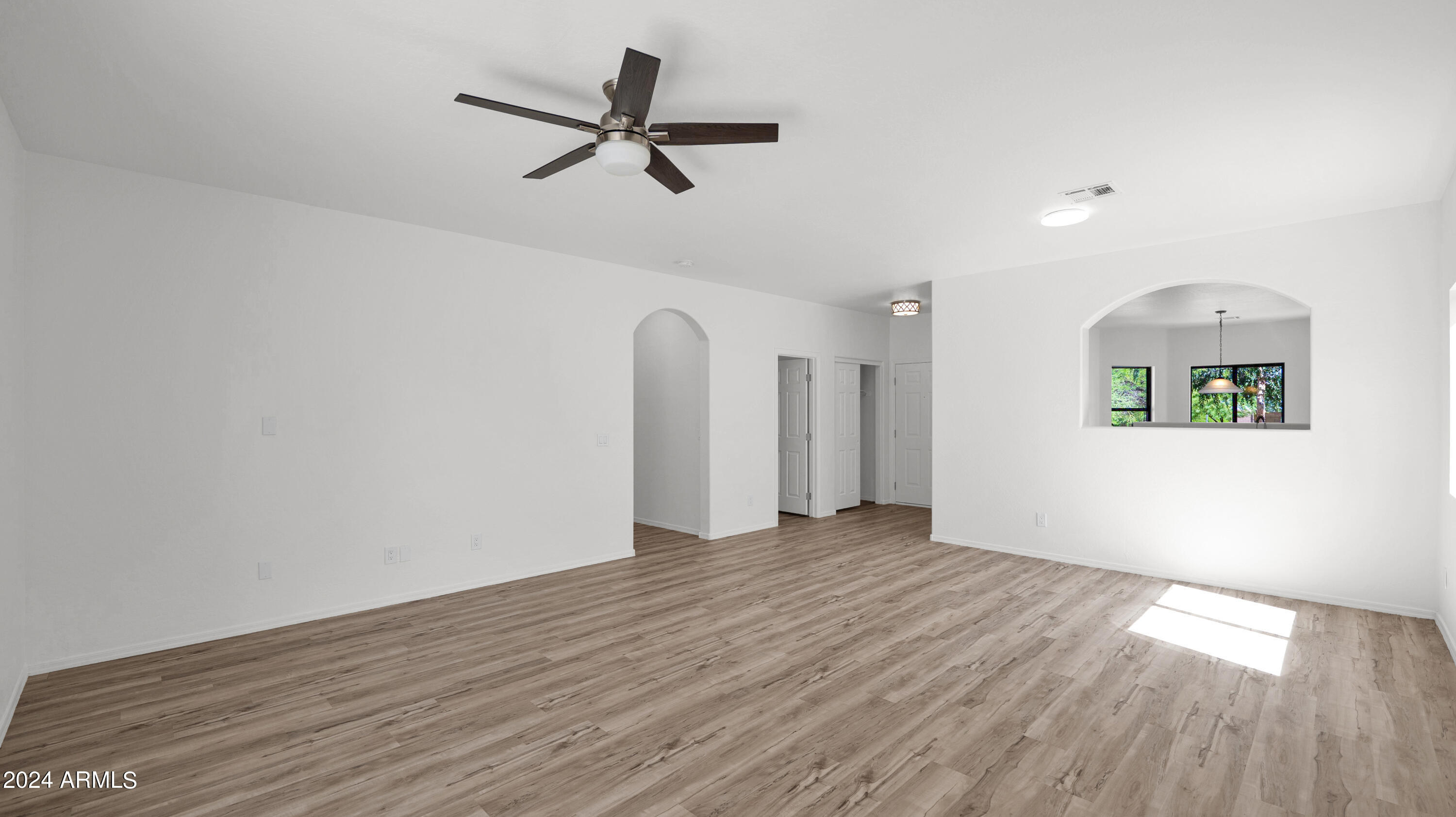 937 West Carter Road Phoenix, AZ 85041 - Photo 8 of 28 P1053483