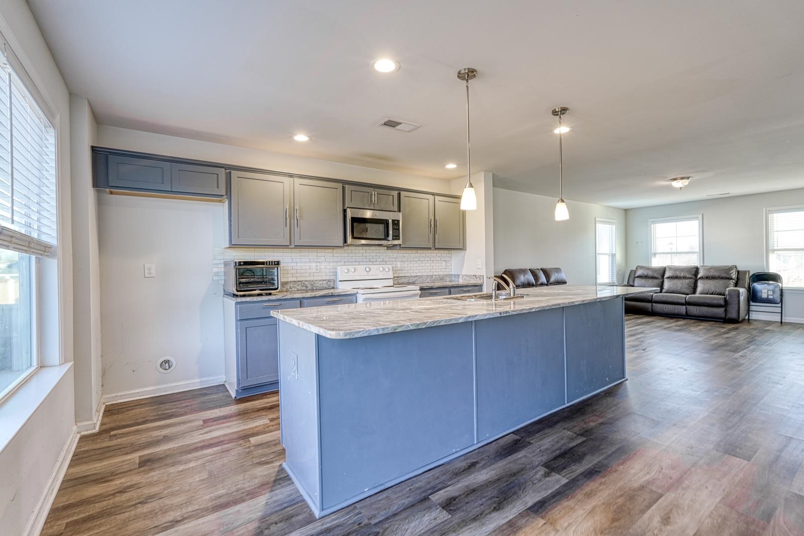 7085 Luna Mae Court Boiling Springs, SC 29316 - Photo 9 of 27