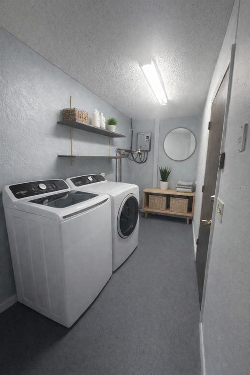 5020 Pine Street Seffner, FL 33584 - Photo 12 of 14 a utility room with dryer and washer