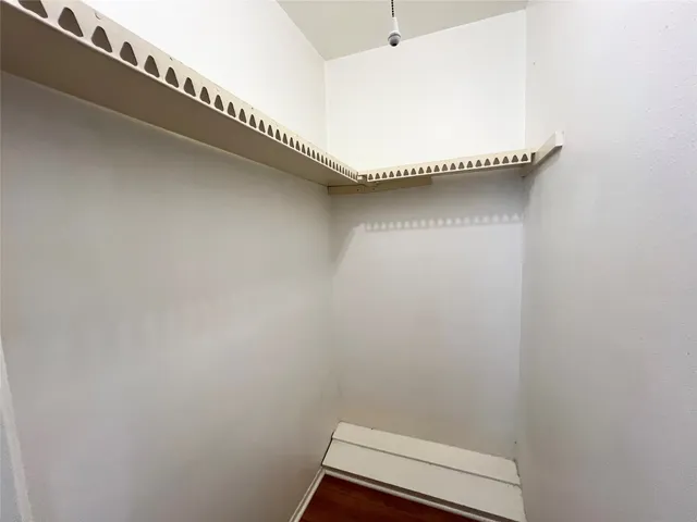 $1,850 | 303 Brigadoon Lane, Friendswood, TX 77546