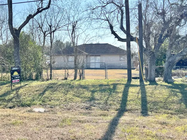 $1,850 | 303 Brigadoon Lane, Friendswood, TX 77546