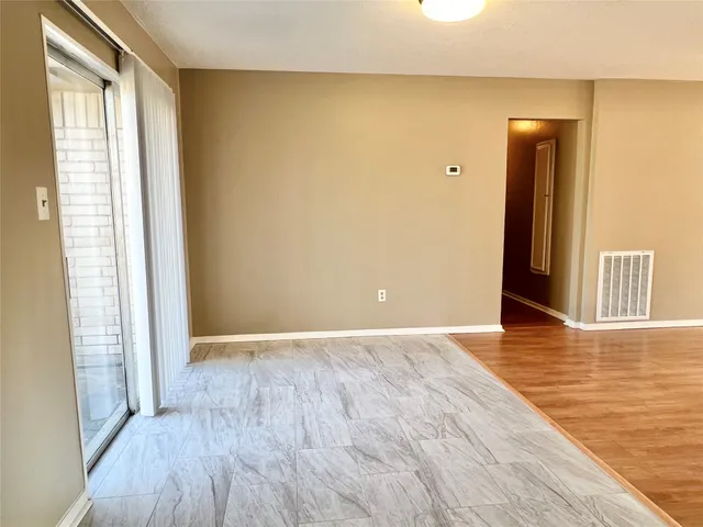 $1,850 | 303 Brigadoon Lane, Friendswood, TX 77546