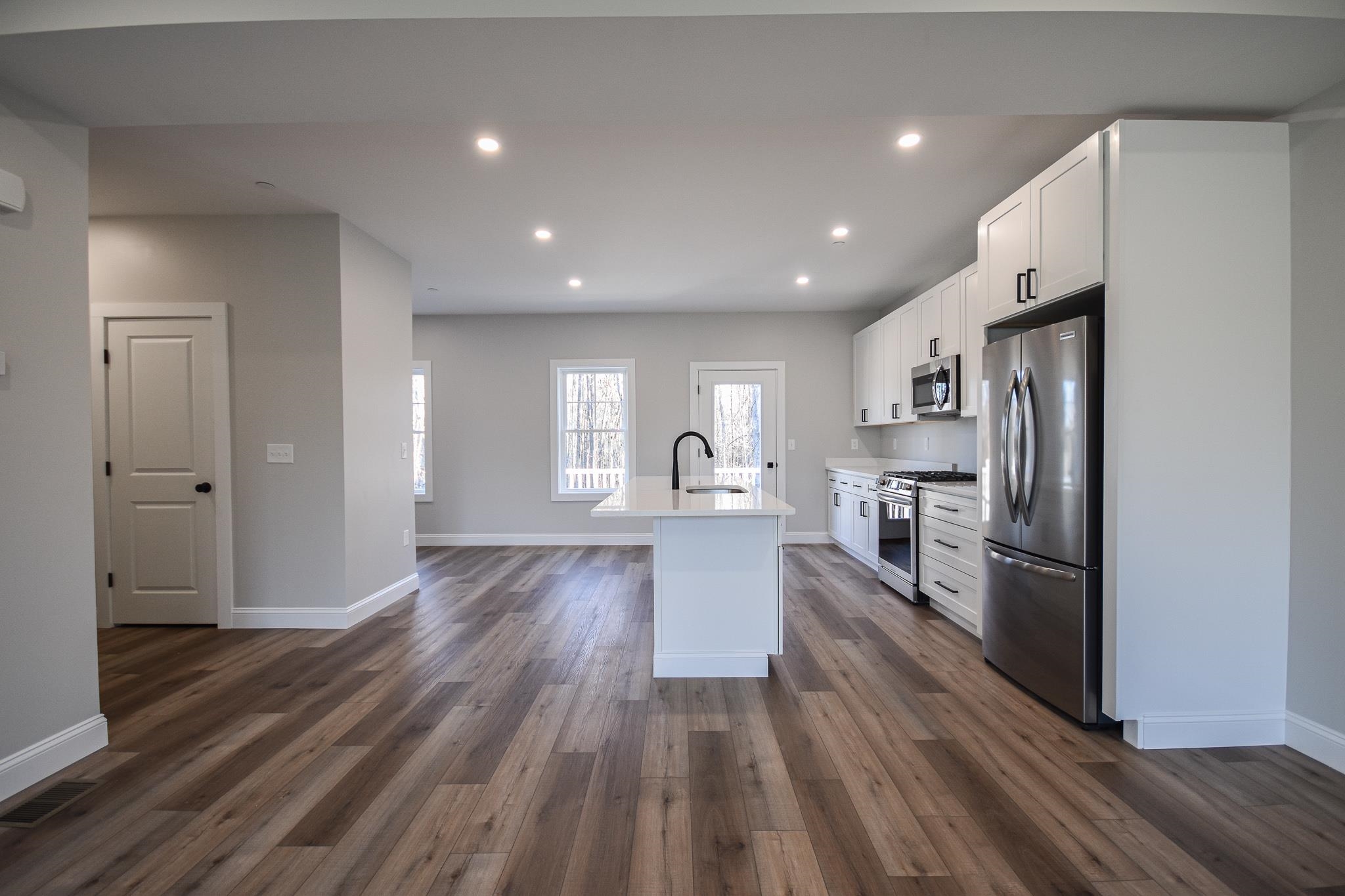 80 B Rochester Hill Road Rochester, NH 03867 - Photo 6 of 34