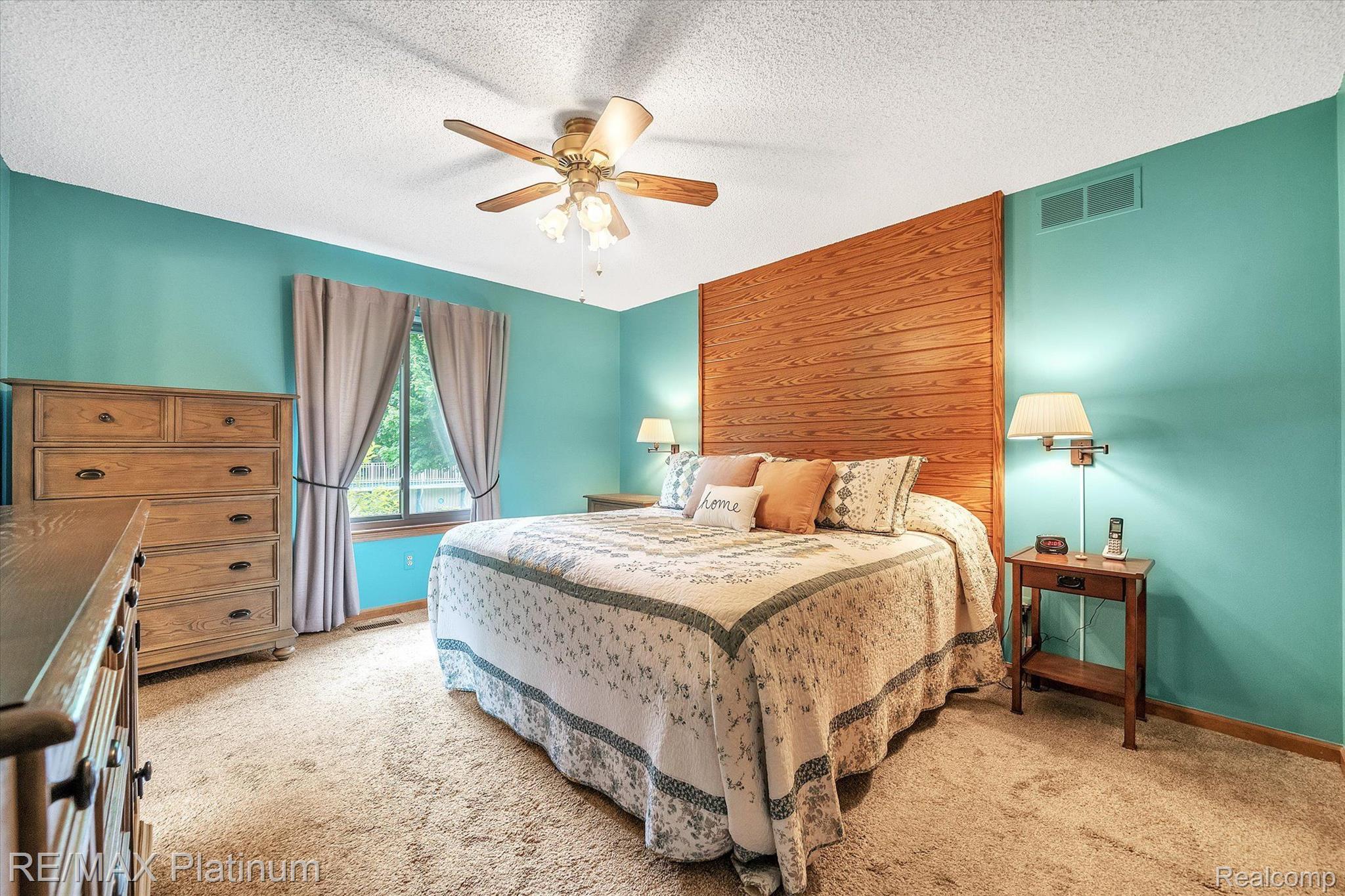 4089 West Maple Road Wixom, MI 48393 - Photo 15 of 46 Gallery Image 15