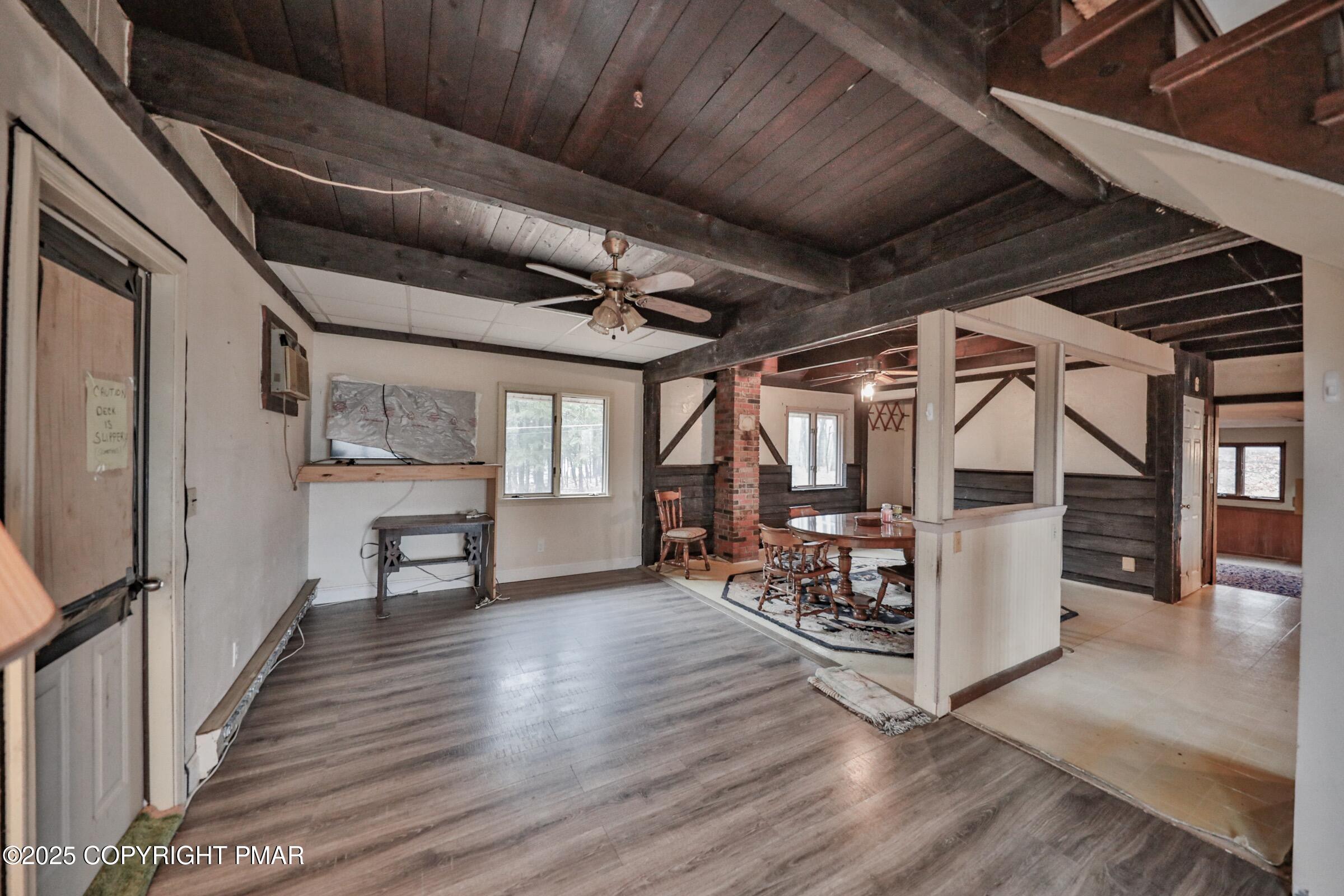 355 Hickory Road Palmerton, PA 18071 - Photo 27 of 66 Living Room (3)