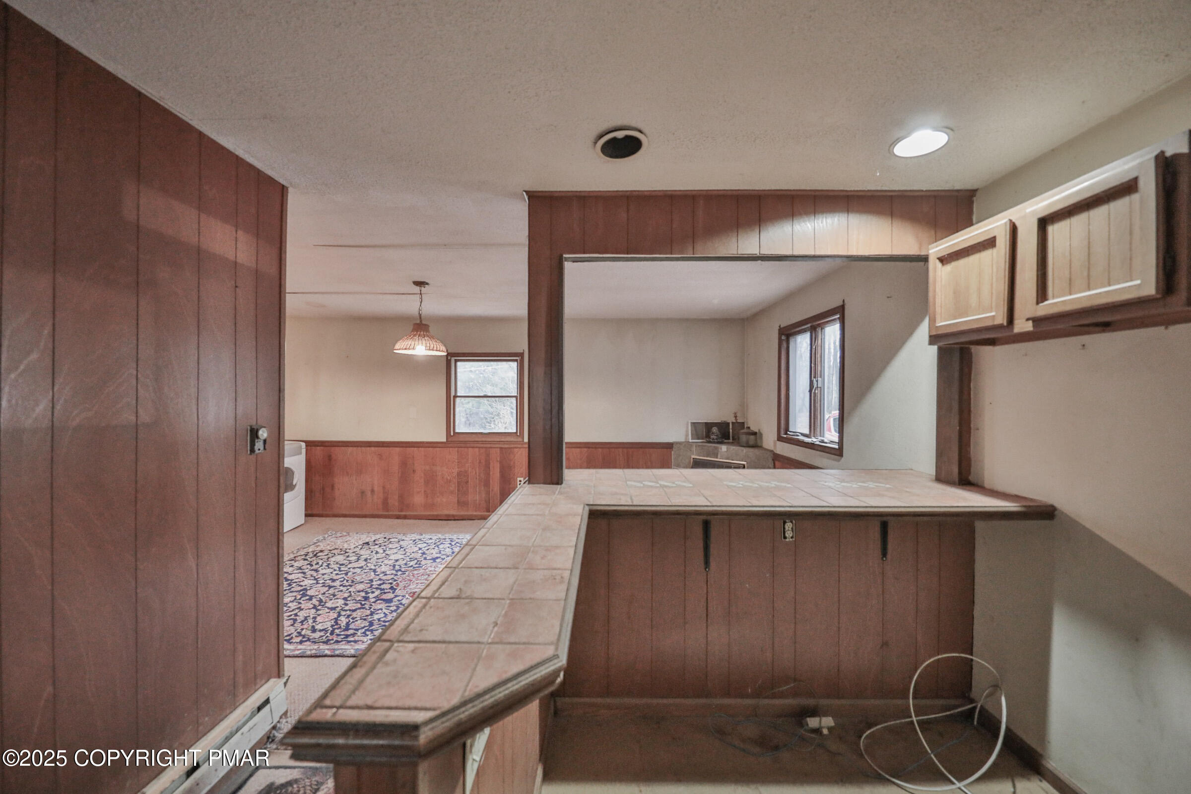 355 Hickory Road Palmerton, PA 18071 - Photo 5 of 66 Family room