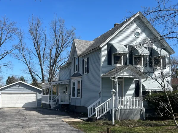 $509,000 | 7113 Clarendon Hills Road, Darien, IL 60561