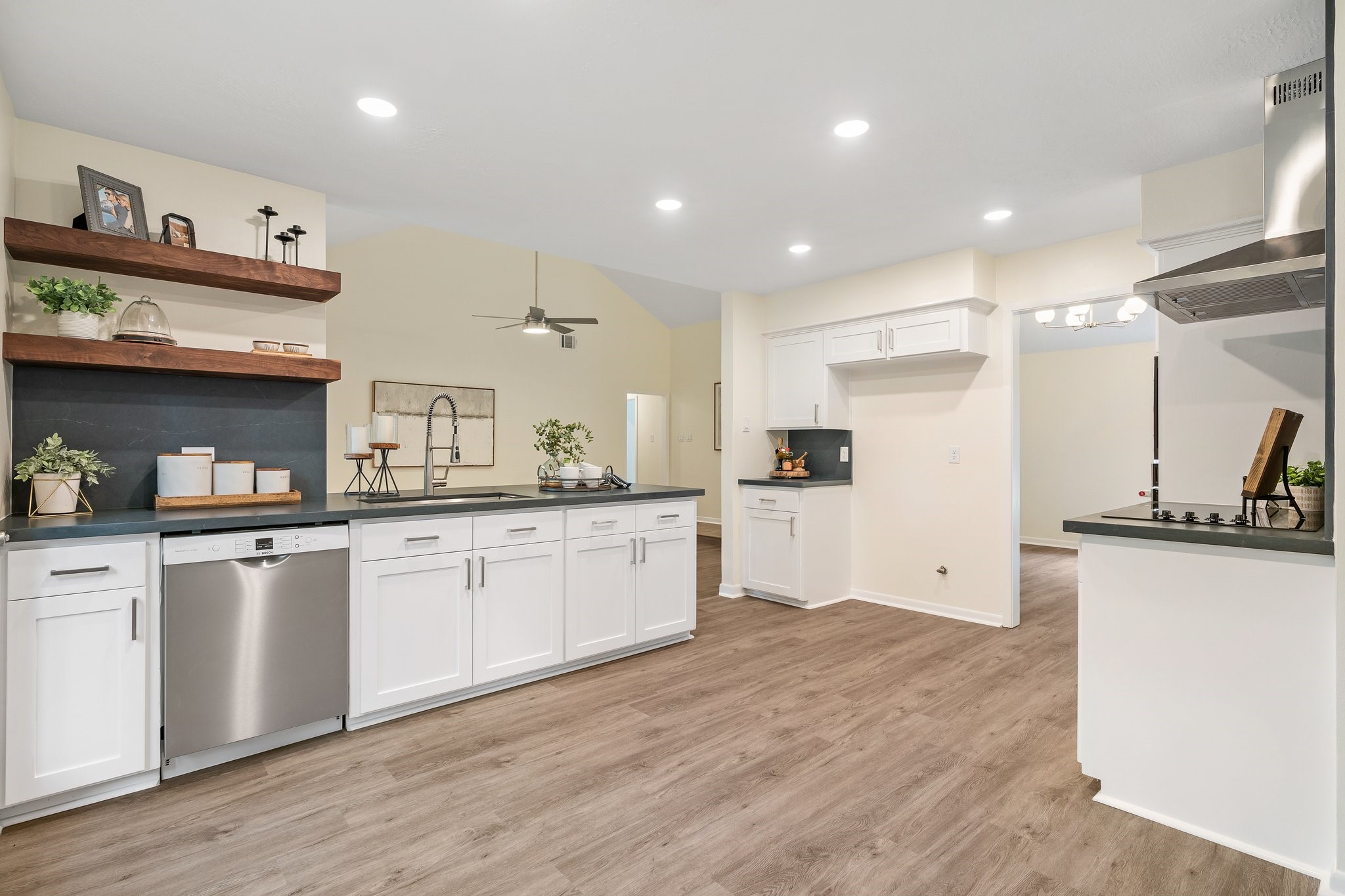 1924 Nursery Road The Woodlands, TX 77380 - Photo 14 of 29