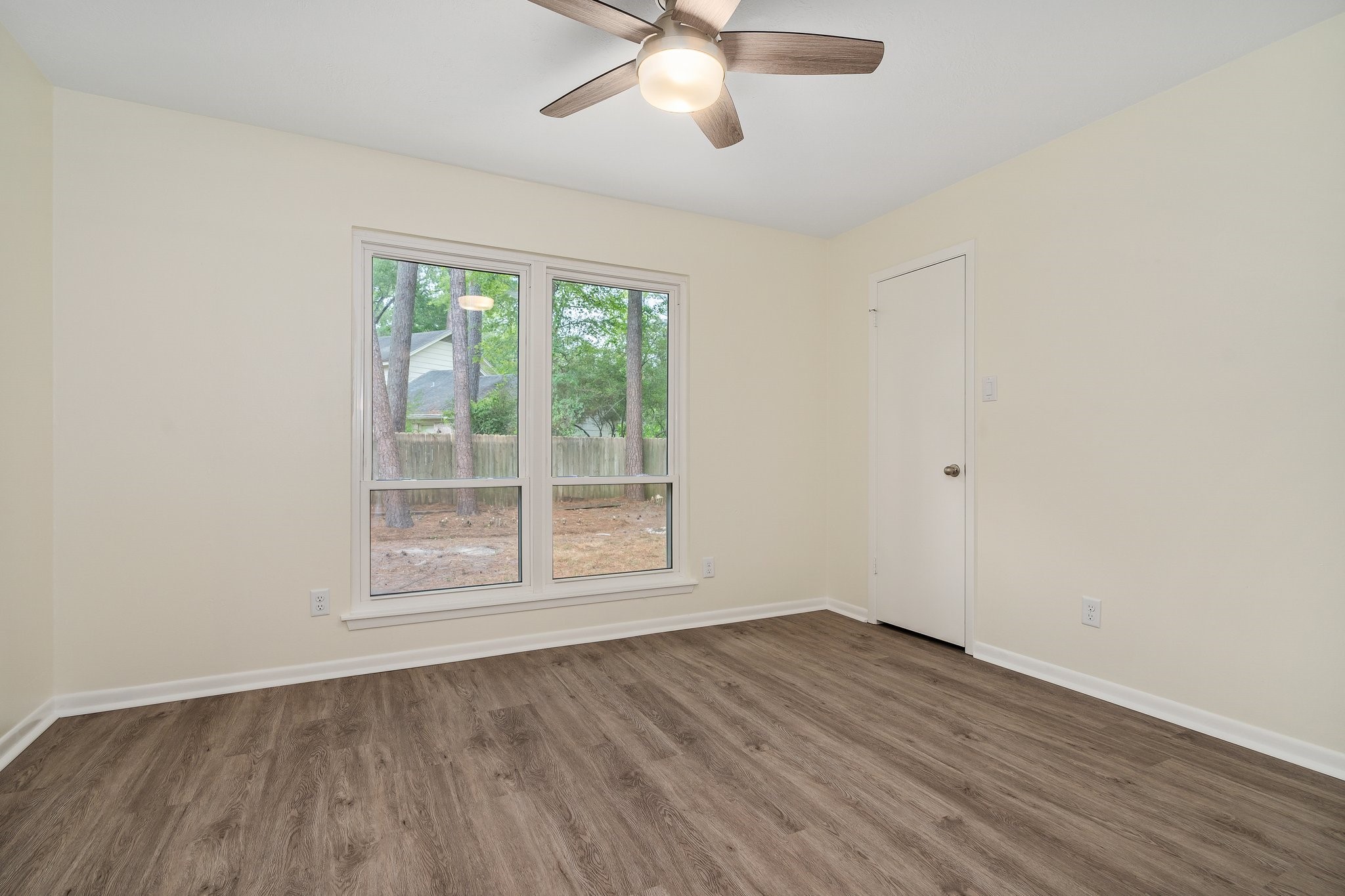 1924 Nursery Road The Woodlands, TX 77380 - Photo 21 of 29 Secondary Bedroom