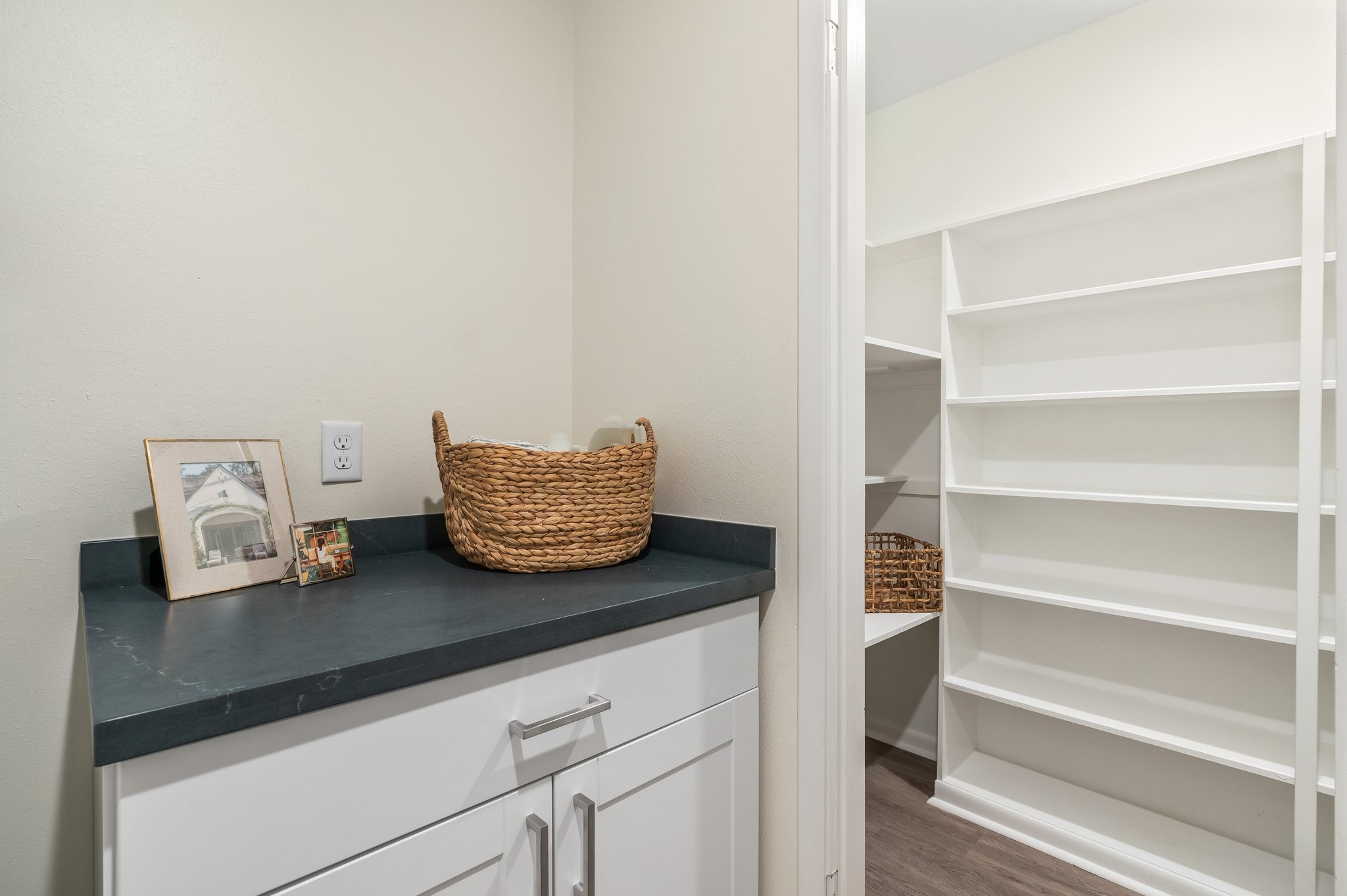 1924 Nursery Road The Woodlands, TX 77380 - Photo 24 of 29 Utility Room