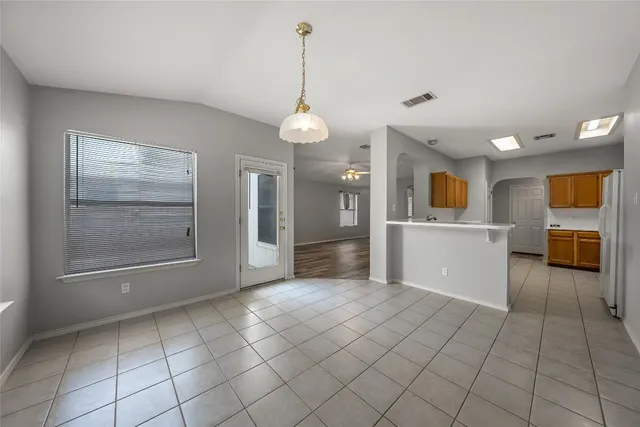 $2,045 | 3924 Mocha Trail, Austin, TX 78728