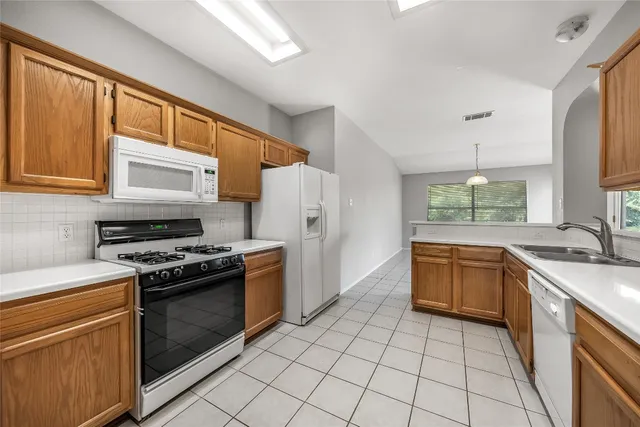 $2,045 | 3924 Mocha Trail, Austin, TX 78728