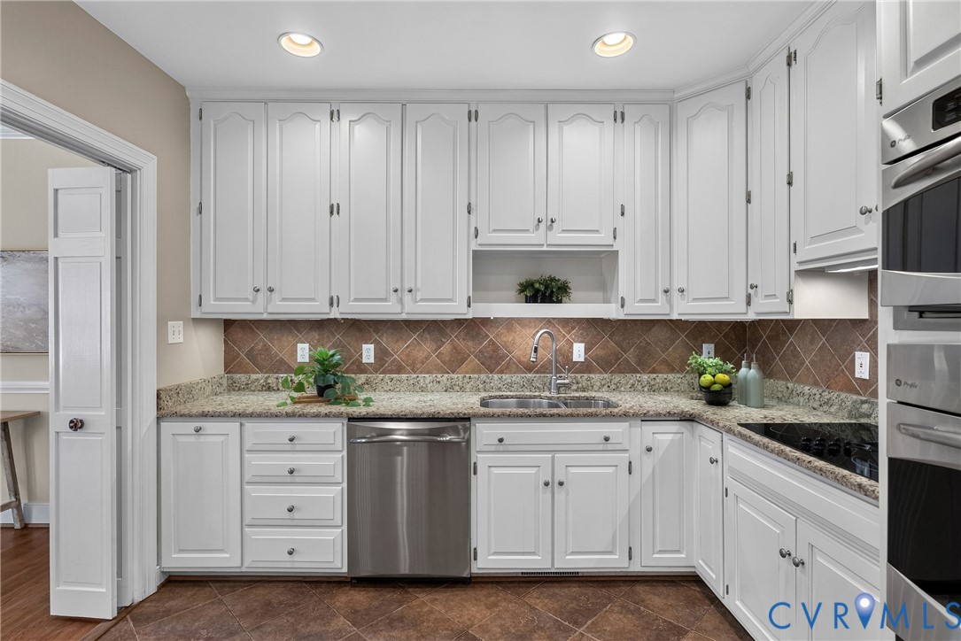 300 North Ridge Road, Unit 15 Henrico, VA 23229 - Photo 17 of 50