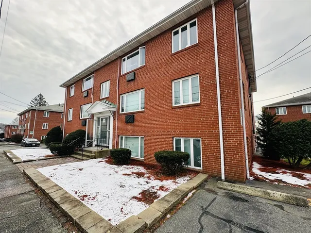 $385,000 | 38 Carey Avenue, Unit 6, Watertown, MA 02472