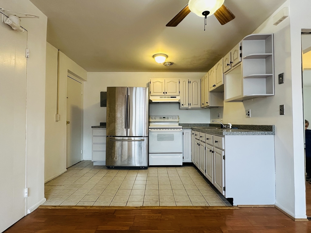 38 Carey Avenue, Unit 6 Watertown, MA 02472 - Photo 5 of 9