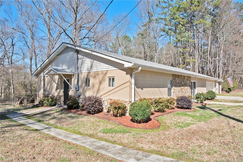 3435 Camp Julia Road Kannapolis, NC 28083 - Photo 2 of 10