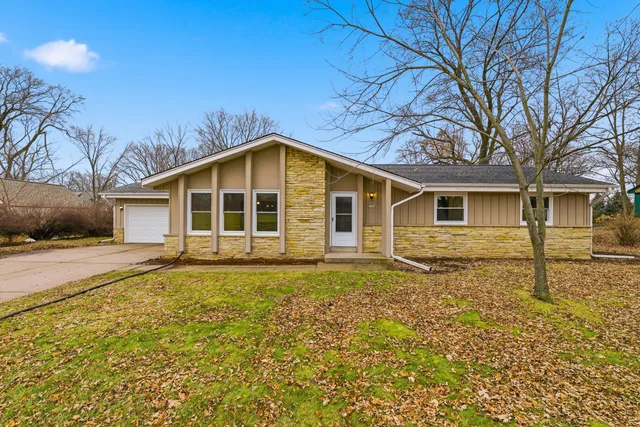 $425,000 | 2504 North 112th Street, Wauwatosa, WI 53226