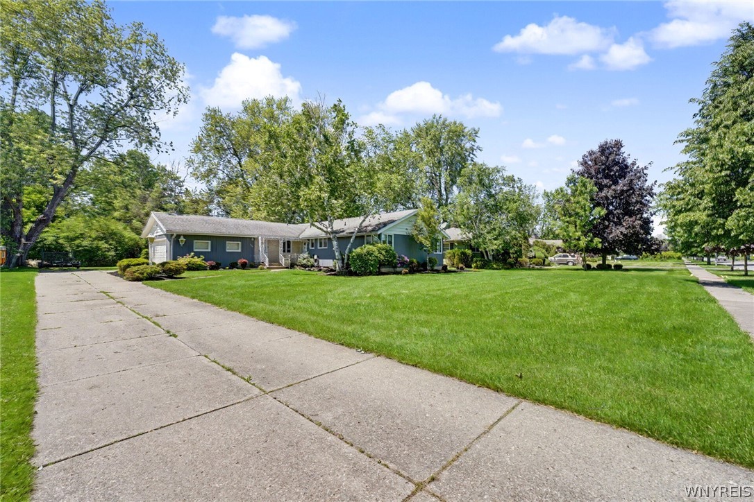 249 West Maplemere Road Amherst, NY 14221 - Photo 6 of 42