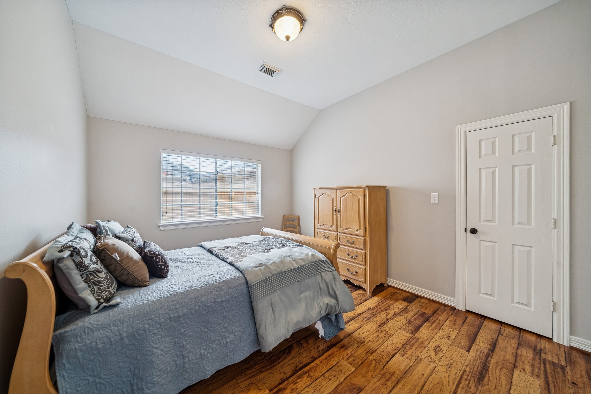 2114 Lytham Lane Katy, TX 77450 - Photo 17 of 29 Bedroom #3