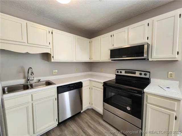 $1,800 | 2908 Rosemeade Drive, Fayetteville, NC 28306