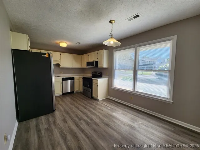 $1,800 | 2908 Rosemeade Drive, Fayetteville, NC 28306