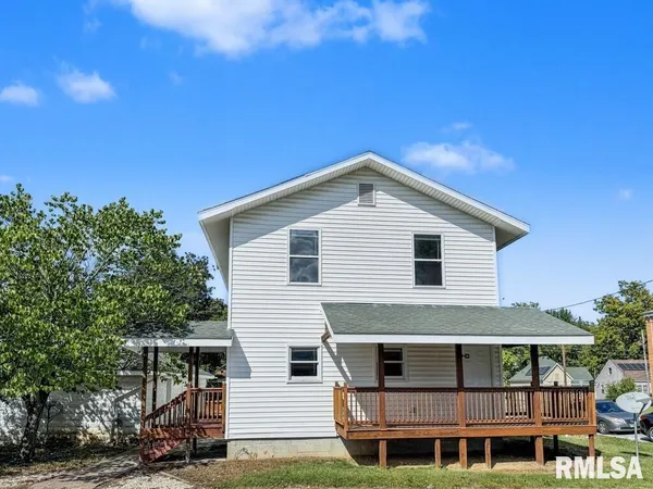 $365,000 | 319-321 East College Street, Carbondale, IL 62901