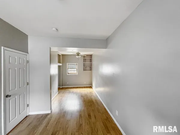 $365,000 | 319-321 East College Street, Carbondale, IL 62901