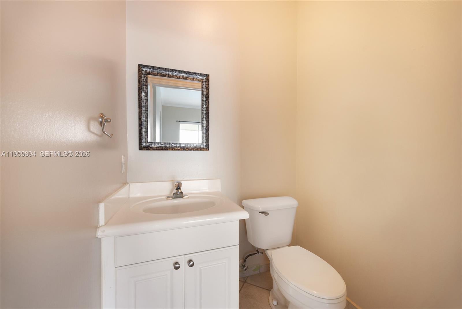 15963 Southwest 99th Lane Miami, FL 33196 - Photo 13 of 29