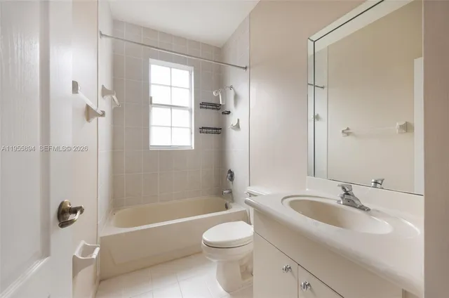 $749,000 | 15963 Southwest 99th Lane, Miami, FL 33196