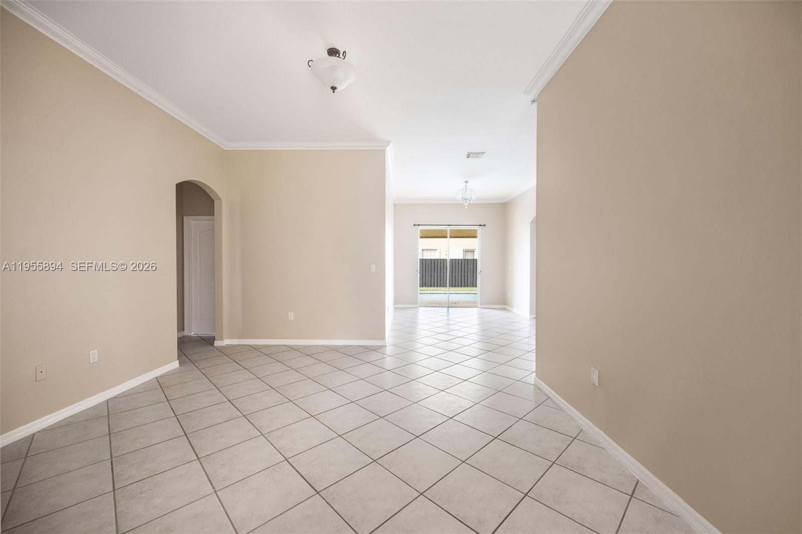 15963 Southwest 99th Lane Miami, FL 33196 - Photo 6 of 29