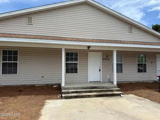 $1,450 | 2605 Lagoon Knoll Drive, Panama City Beach, FL 32408