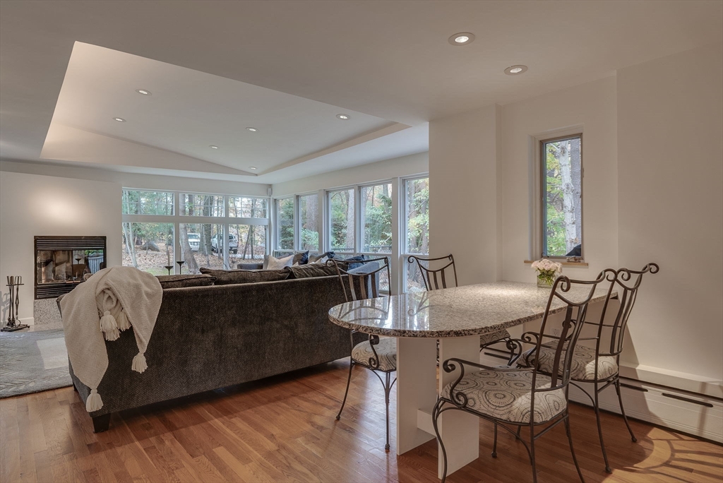 22 Alexandra Road Lynnfield, MA 01940 - Photo 14 of 36 Gallery Image 14
