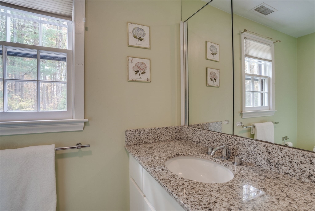 22 Alexandra Road Lynnfield, MA 01940 - Photo 19 of 36 Gallery Image 19