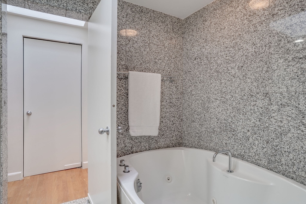 22 Alexandra Road Lynnfield, MA 01940 - Photo 27 of 36 Gallery Image 27