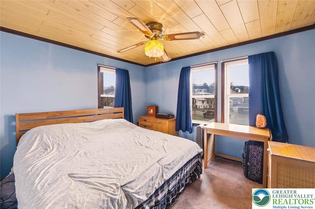 837 Delta Avenue Reading, PA 19605 - Photo 9 of 16