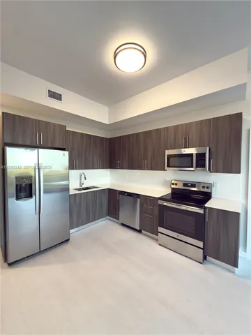 $2,695 | 18300 Southwest 98th Avenue, Unit 411, Palmetto Bay, FL 33157