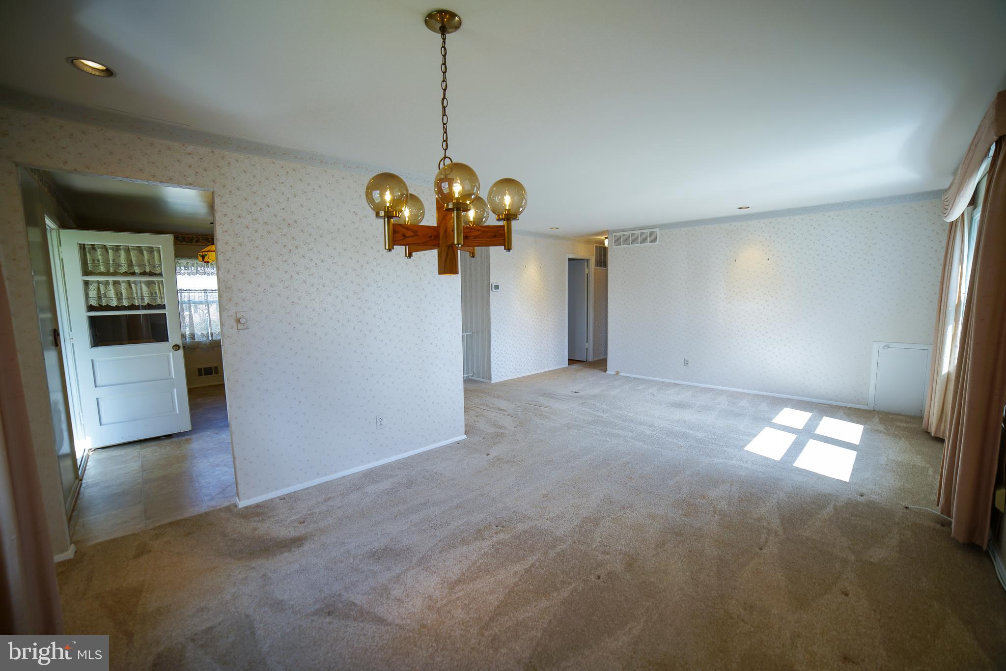 219 Northway Road Reisterstown, MD 21136 - Photo 17 of 47 dining room