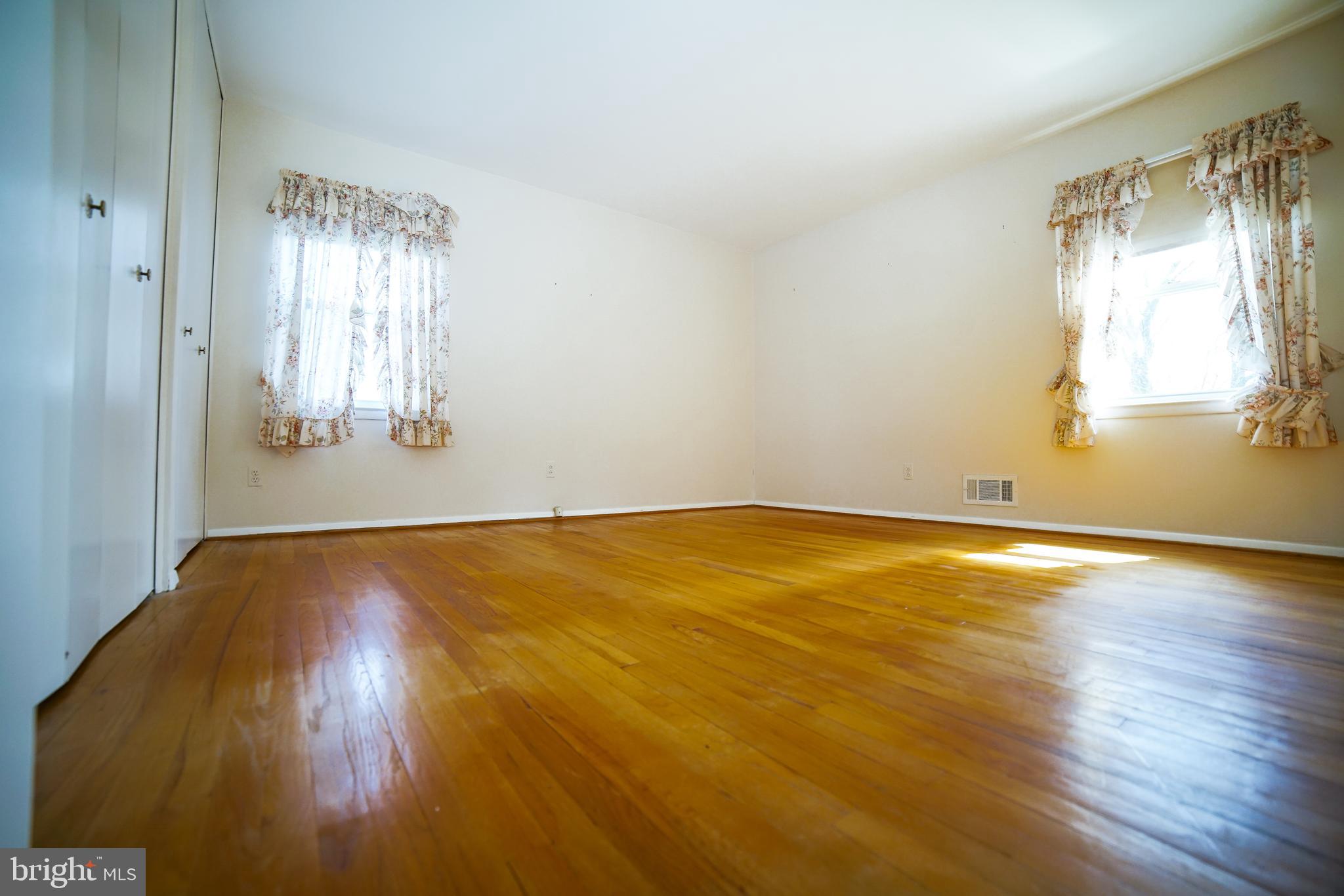 219 Northway Road Reisterstown, MD 21136 - Photo 27 of 47 master/ bedroom 3