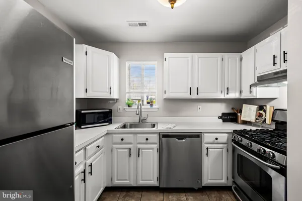 $245,000 | 1423 Kenny Cove, Burlington, NJ 08016