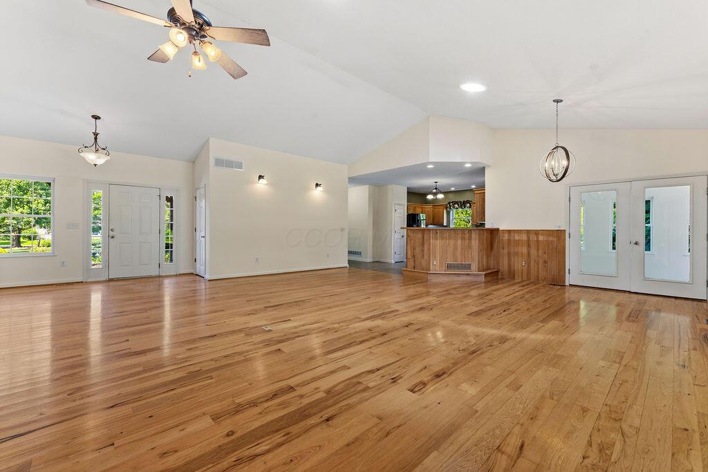 12118 Robins Road Westerville, OH 43082 - Photo 7 of 99
